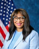 Janelle Bynum